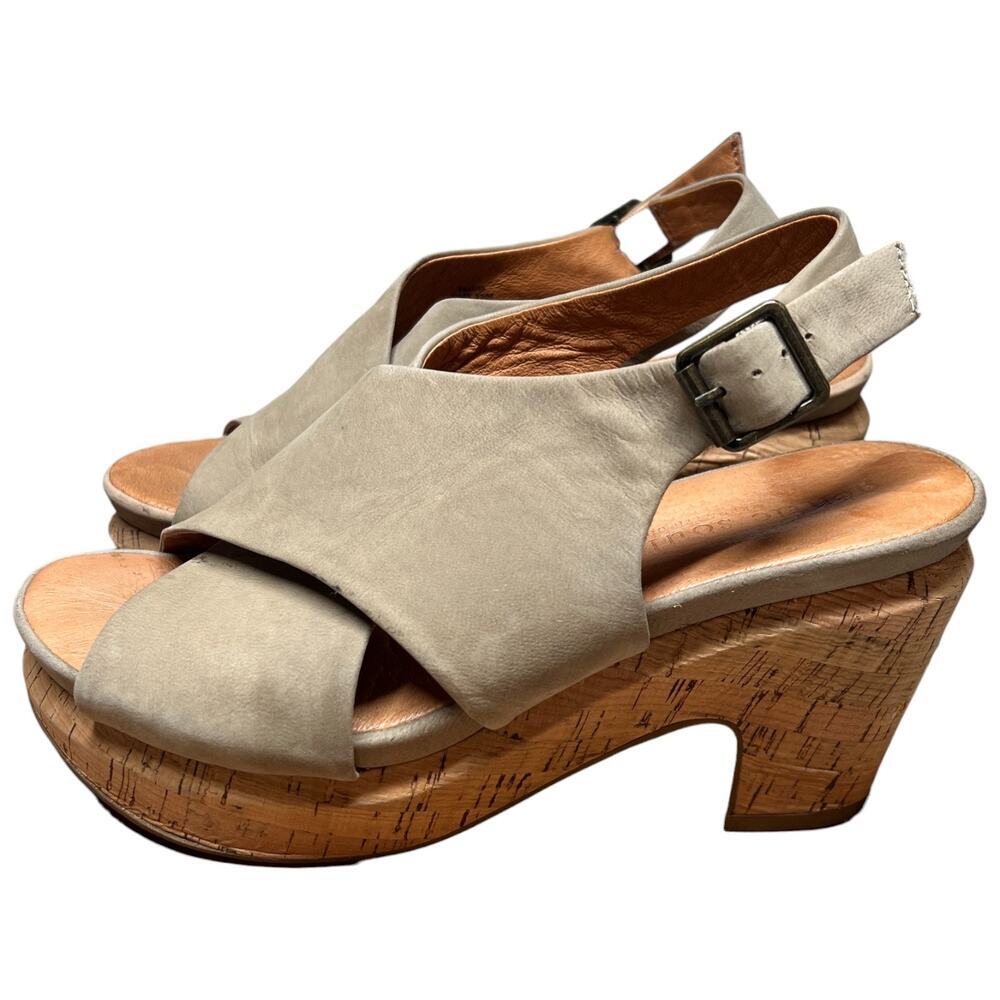 GENTLE SOULS Kenneth Cole Paulina Cross Women 9.5 Cork Heel Platform Wedge READ - Picture 3 of 14